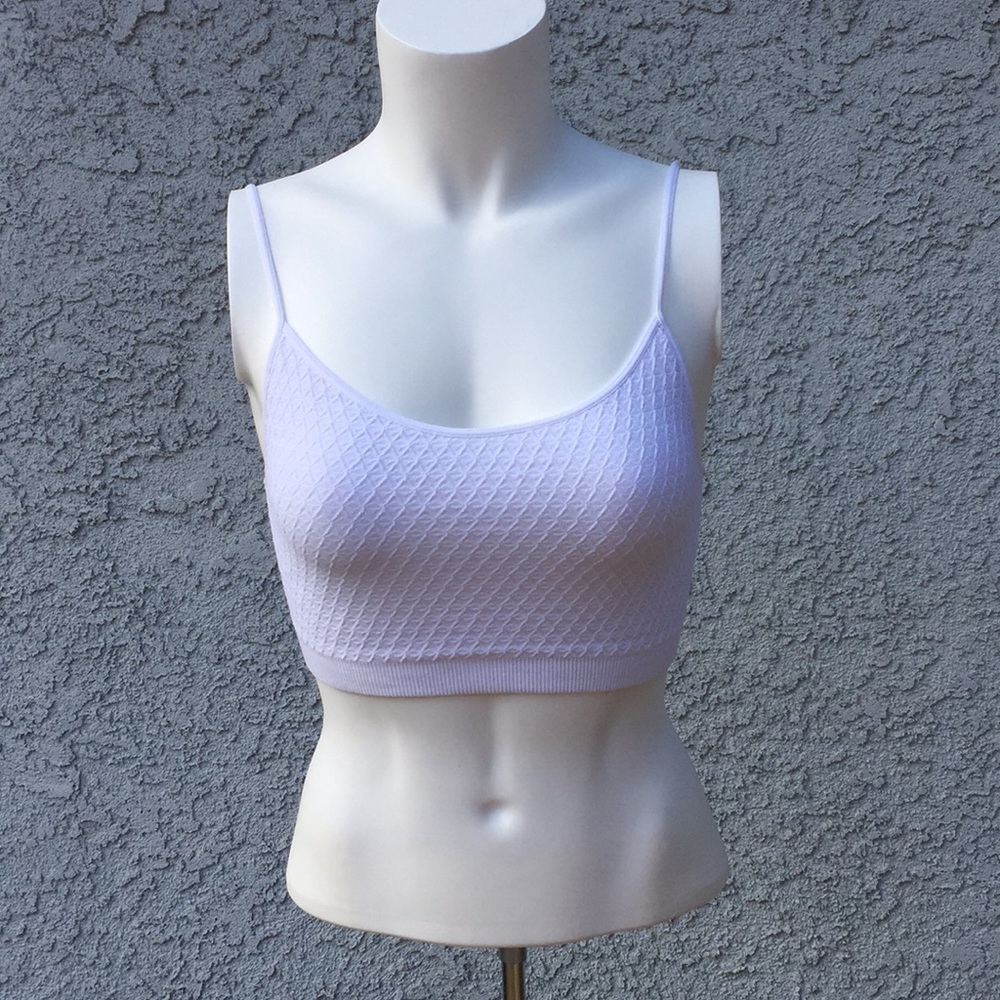 M. Fredric White Diamond Texture Pattern Stretch Sports Bra Top Workout Gym